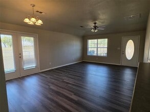 Building Photo - 145 N Meadows Dr