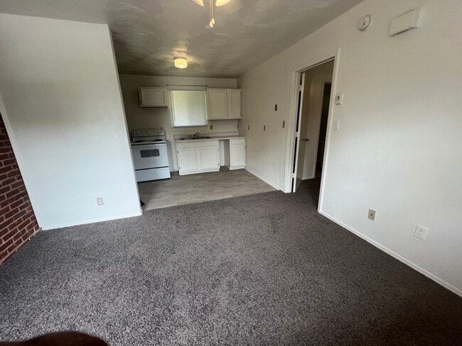 Building Photo - 1416 Moorman Ave NW
