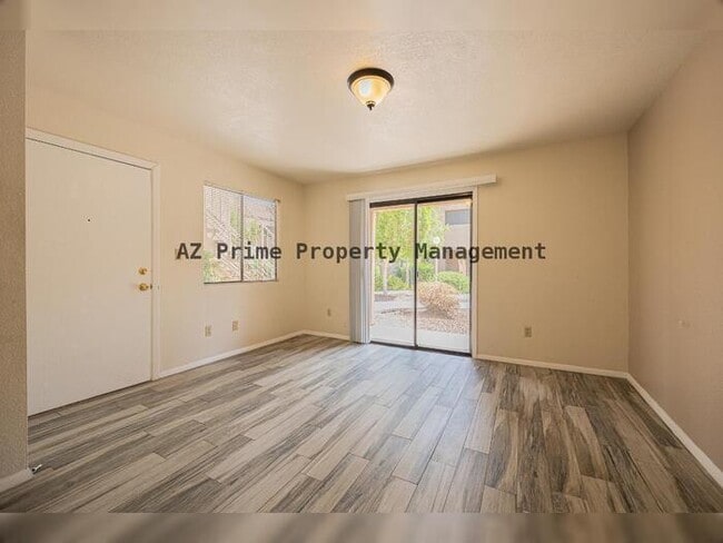 Building Photo - 8155 E Roosevelt St