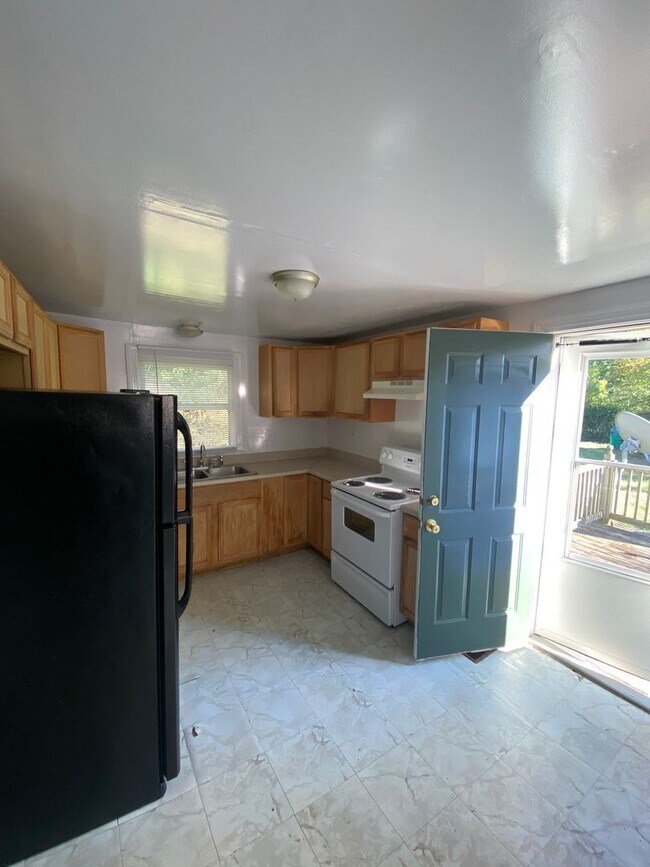 Building Photo - Rva north side 2 bedroom house!  Central A...