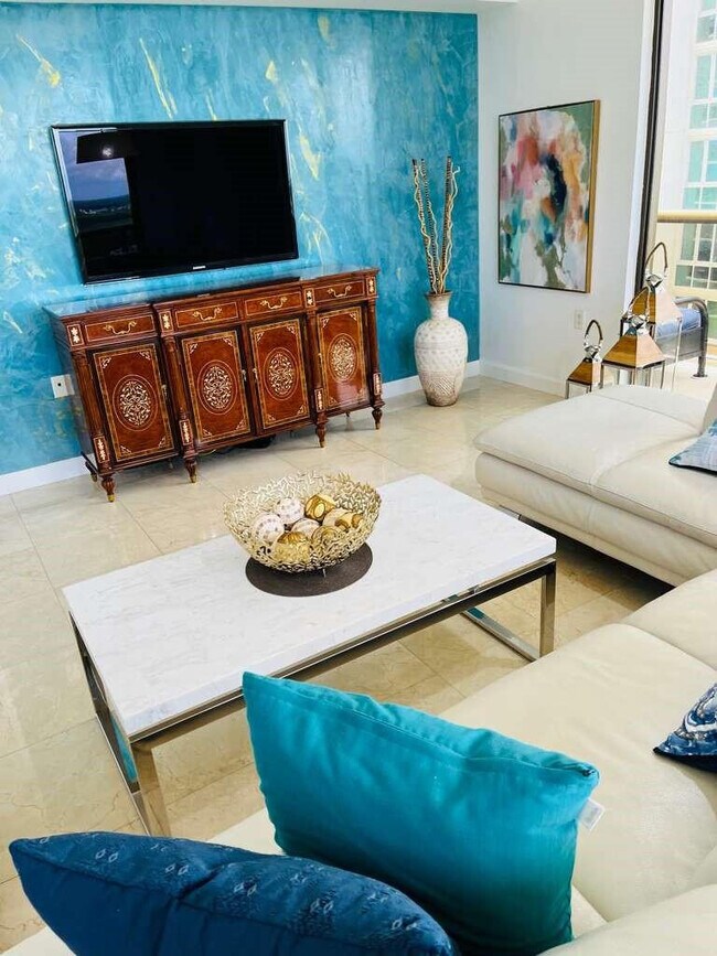 Foto del edificio - 16275 Collins Ave