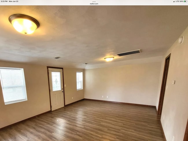Building Photo - 322 Marquette Rd