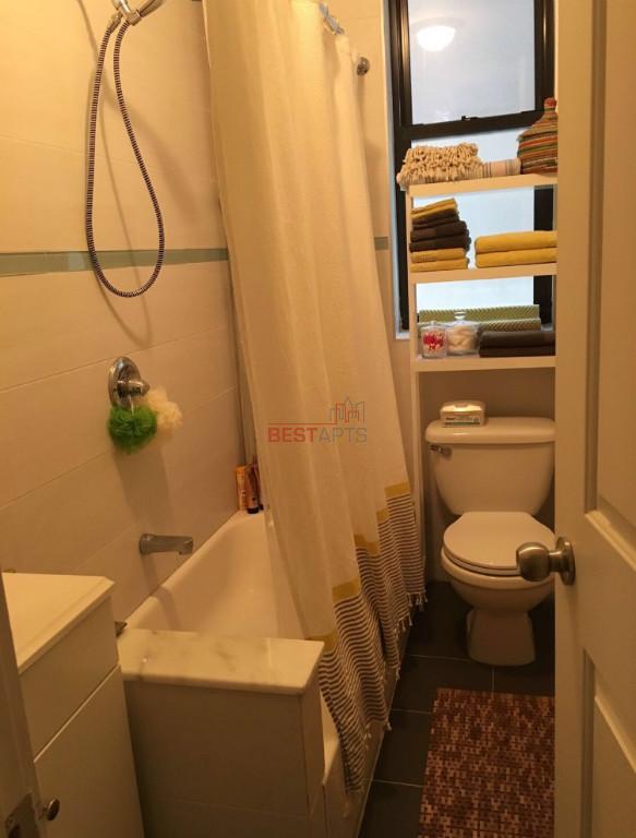 Foto del edificio - 15 W 110th St