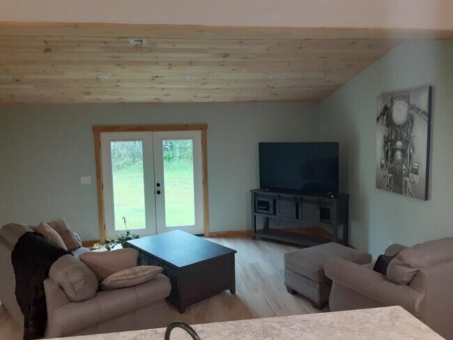 Foto del edificio - 32 Meadow Farm Rd