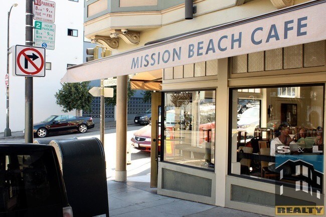 Building Photo - 132 Clinton Park