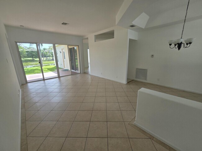 Foto del edificio - 1202 Hatteras Cir