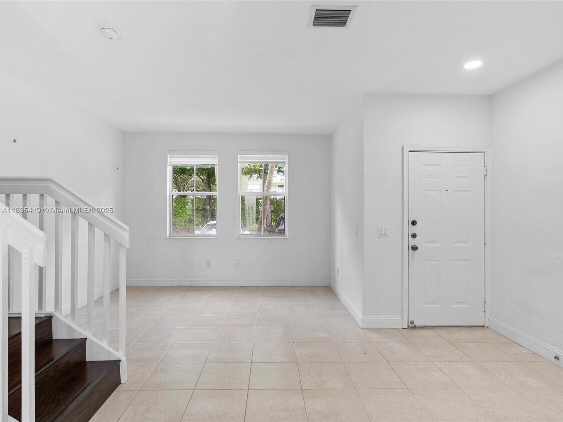 Foto principal - 15568 SW 39th St