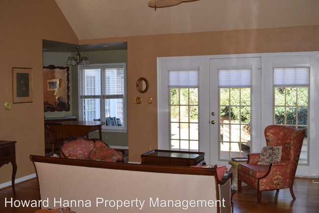 Building Photo - 4 br, 2.5 bath House - 428 Bay Colony Drive