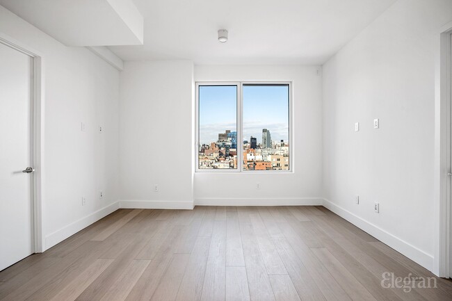 Building Photo - 208 Delancey St