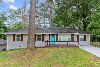 Building Photo - 1699 Flintwood Dr SE