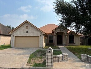 Building Photo - 3412 Geranium Ave