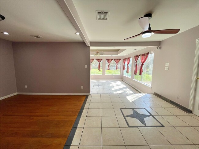 Building Photo - 7230 Sims Dr