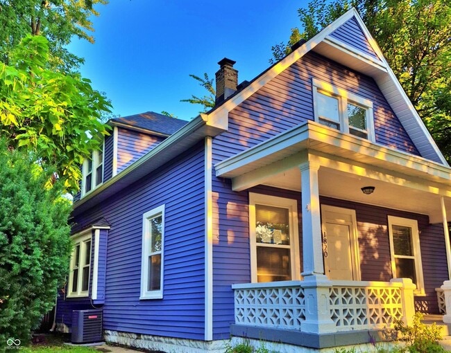 Building Photo - 1820 Singleton St