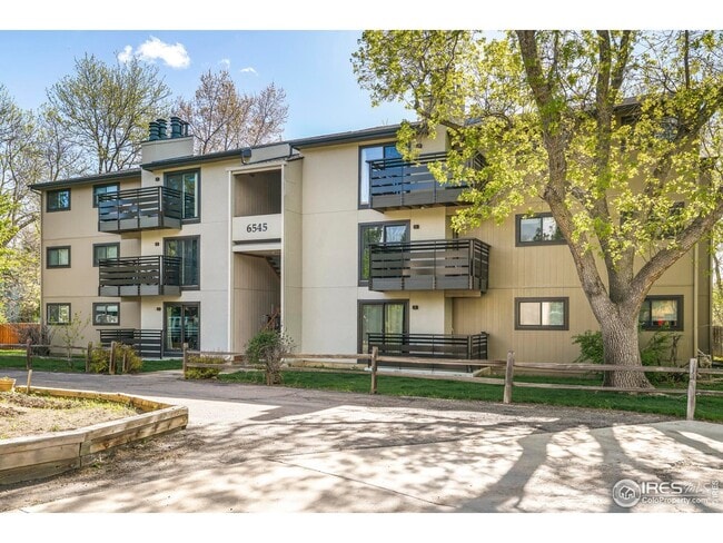 Foto del edificio - 6545 Kalua Rd