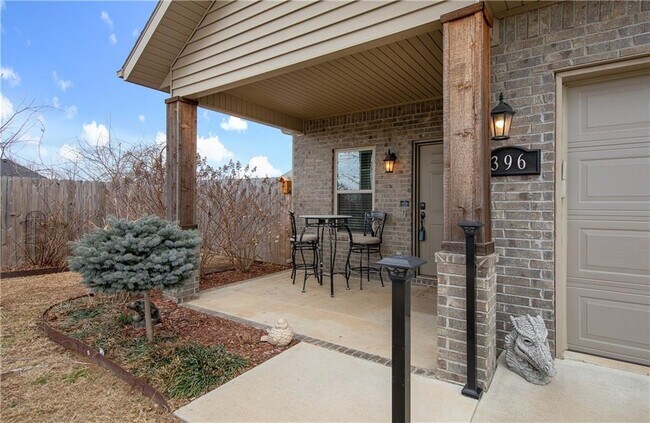 Foto del edificio - 396 N Torc Ln