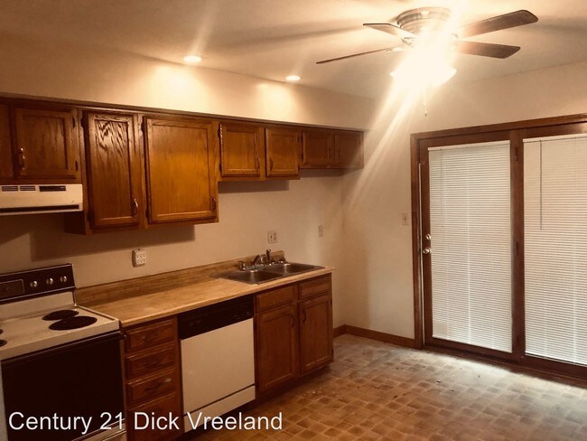 Building Photo - 3 br, 2 bath House - 8921 Thelma Lane