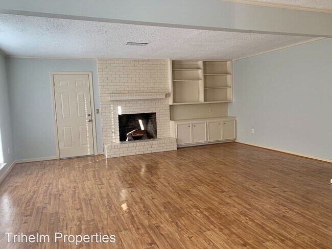Building Photo - 920A Glastonbury Cir