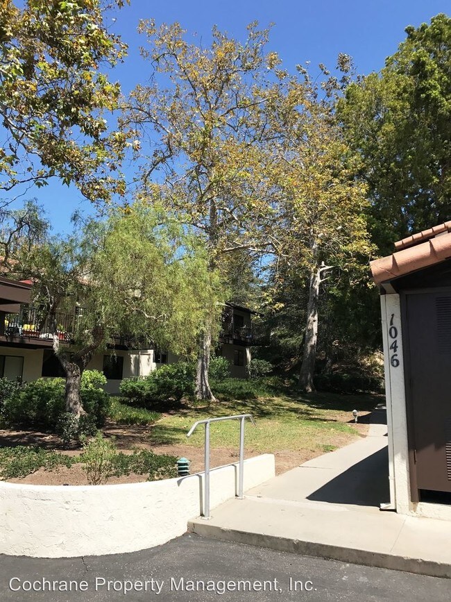 Building Photo - 1046 Miramonte Dr
