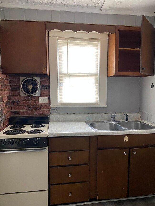 Foto del edificio - Nicely updated 1 BR