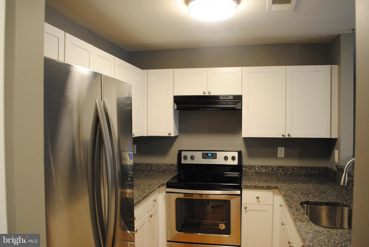 Foto principal - 302 Juneberry Way