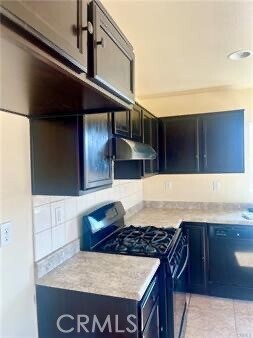Building Photo - 10995 Wilson Ave