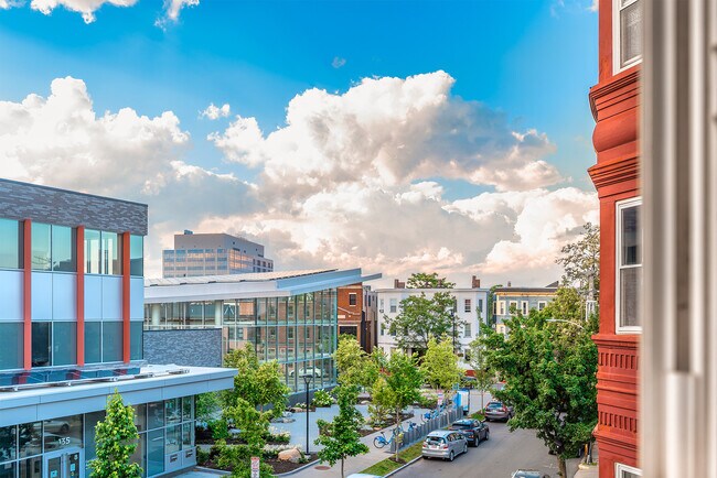 Foto del edificio - 124 Berkshire St