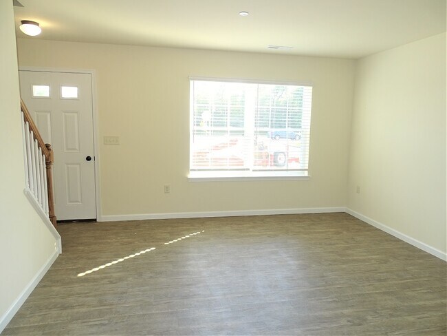 Foto del edificio - 852 Byler Cir