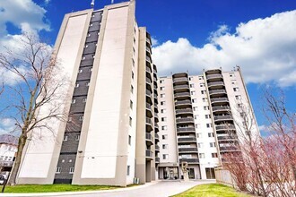 Building Photo - Evans Apartments