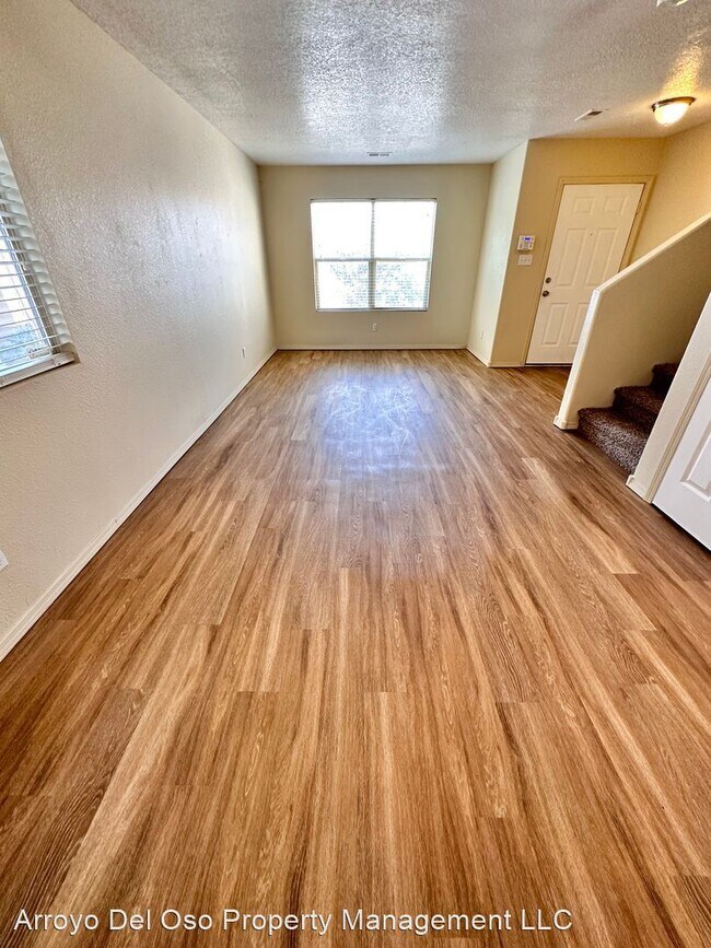 Building Photo - 4 br, 2.5 bath House - 770 Purple Aster Av...