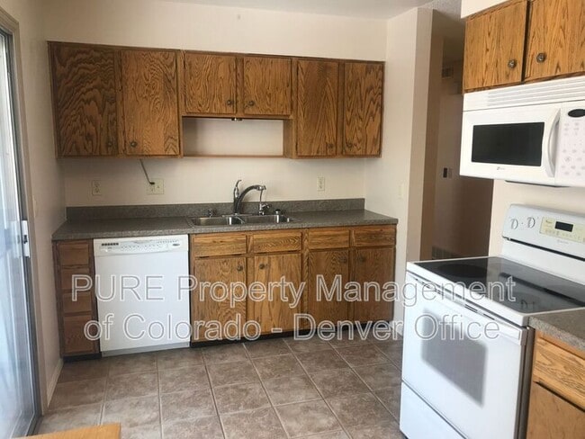 Foto del edificio - 9493 W Columbia Pl