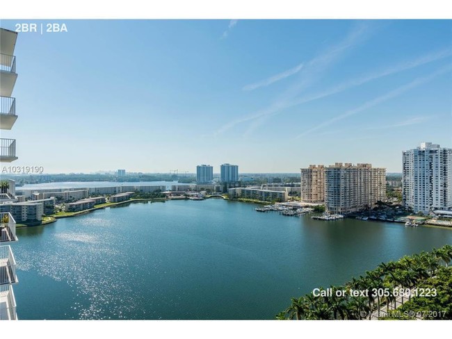 Foto del edificio - 2851 NE 183rd St