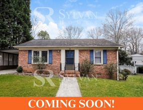 Building Photo - 303 Rosemary Dr