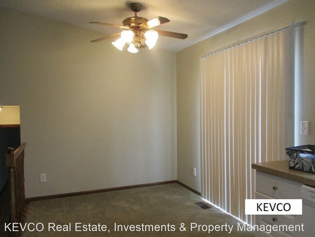 Building Photo - 3 br, 1 bath House - 2209 Whitetail Pl