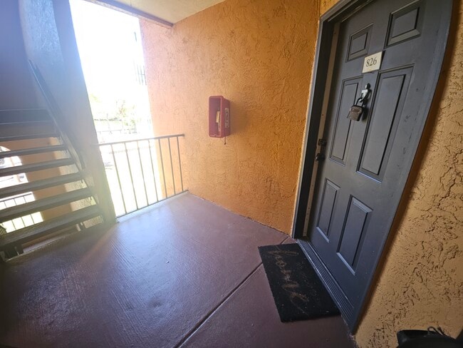 Building Photo - 4658 Commander Dr