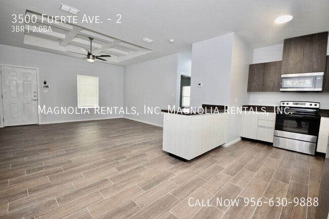 Building Photo - 3500 Fuerte Ave