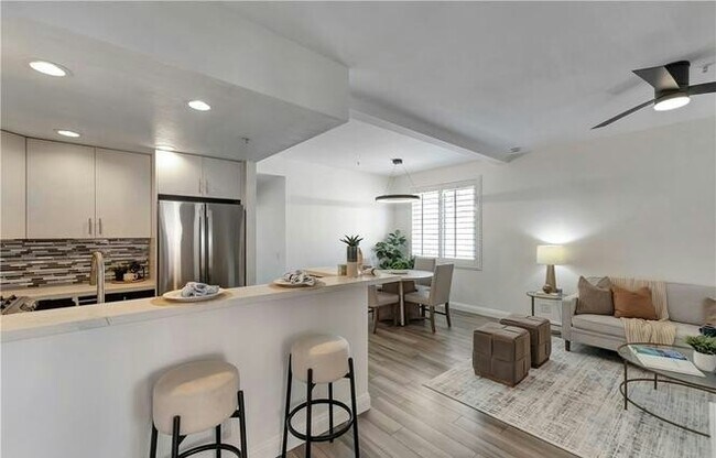 Foto del edificio - 2000 Pacific Coast Highway, Unit 203