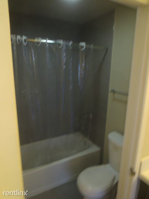 Foto del edificio - 421 E 18th St