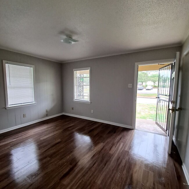 Photo - 2972 Hale Ave Townhome