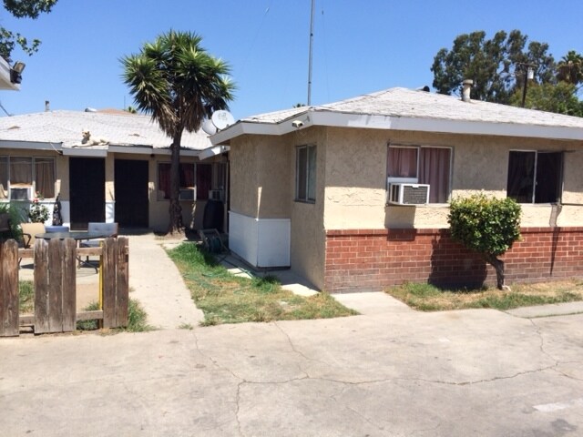 Building Photo - 1449 Laurel Ave
