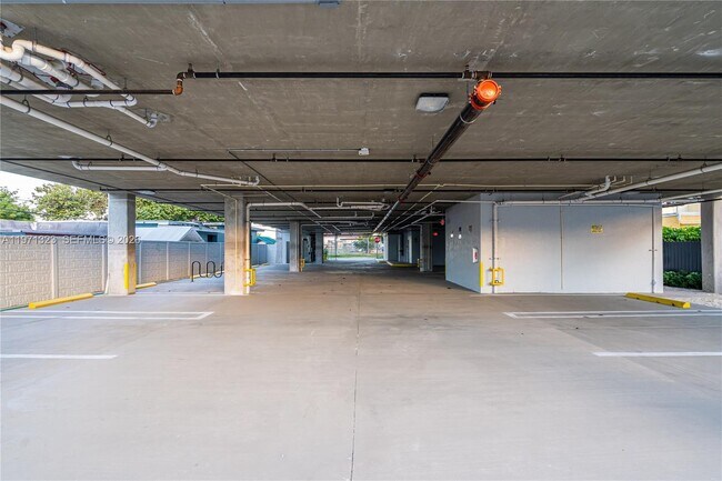 Building Photo - 3728 NW 19th Ave