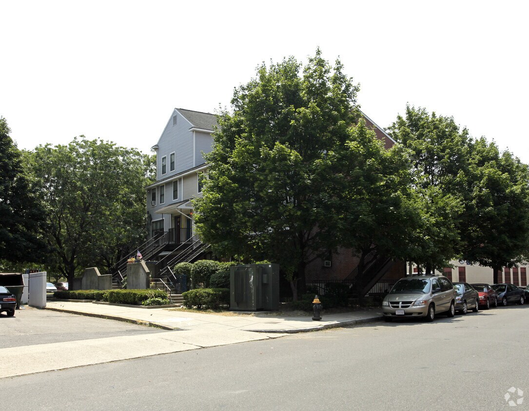 Foto del edificio - 60 Annunciation Rd