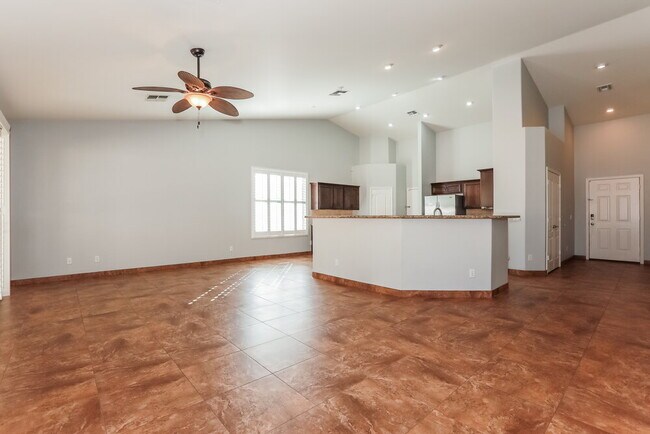 Building Photo - 20960 E Via Del Rancho Rd