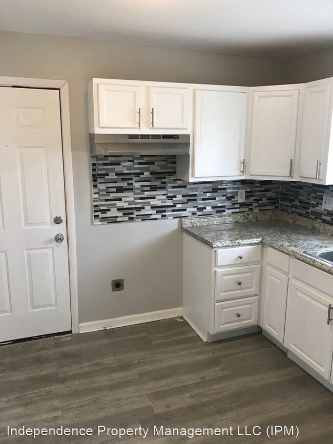 Building Photo - 3 br, 1 bath House - 2101 Hazel Avenue
