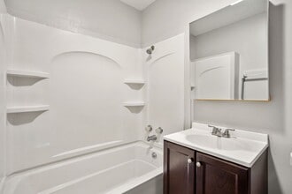 Building Photo - 209 Appleton St