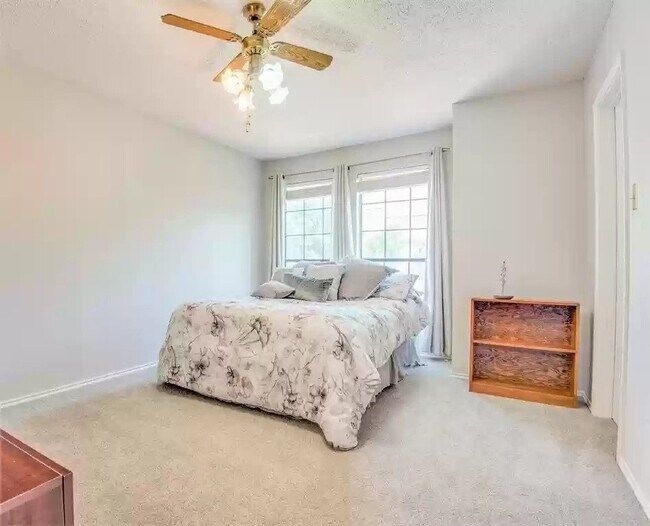 3635 Garden Brook Dr Unit 17400, Farmers Branch, TX 75234 Condo for