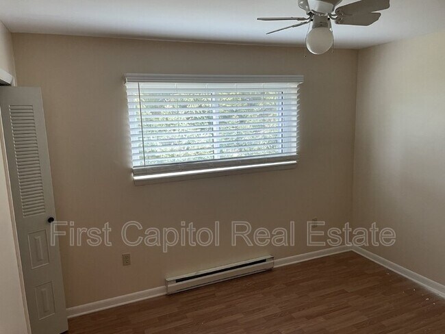 Foto del edificio - 40 Glenview Dr