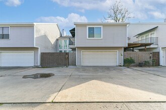 Building Photo - 2600 Nantucket Dr