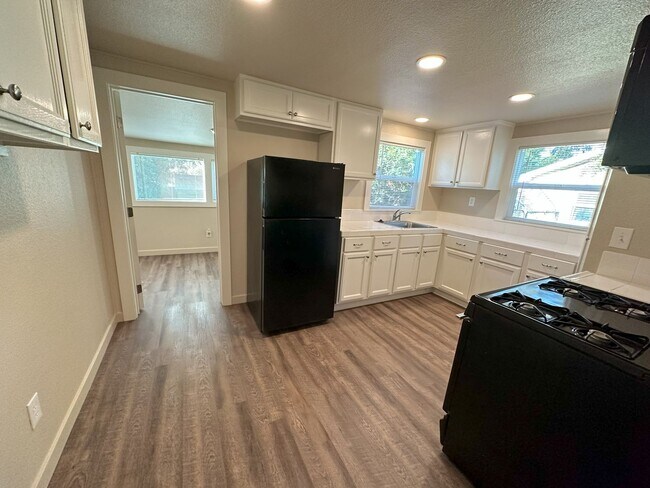 Building Photo - 1328 Trenary Way