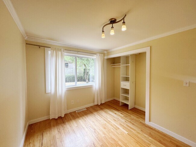Building Photo - Great Home For Rent