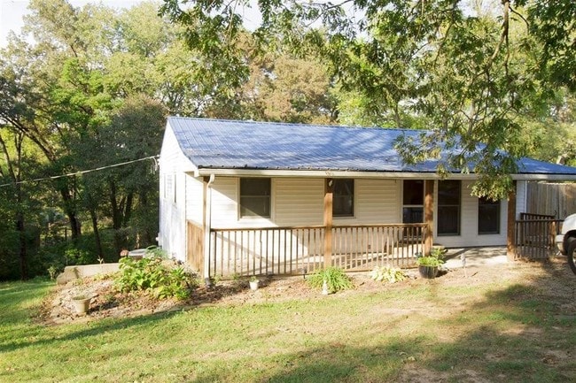Building Photo - 823 Blackjack Rd